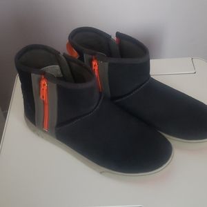 UGG mini Bootie